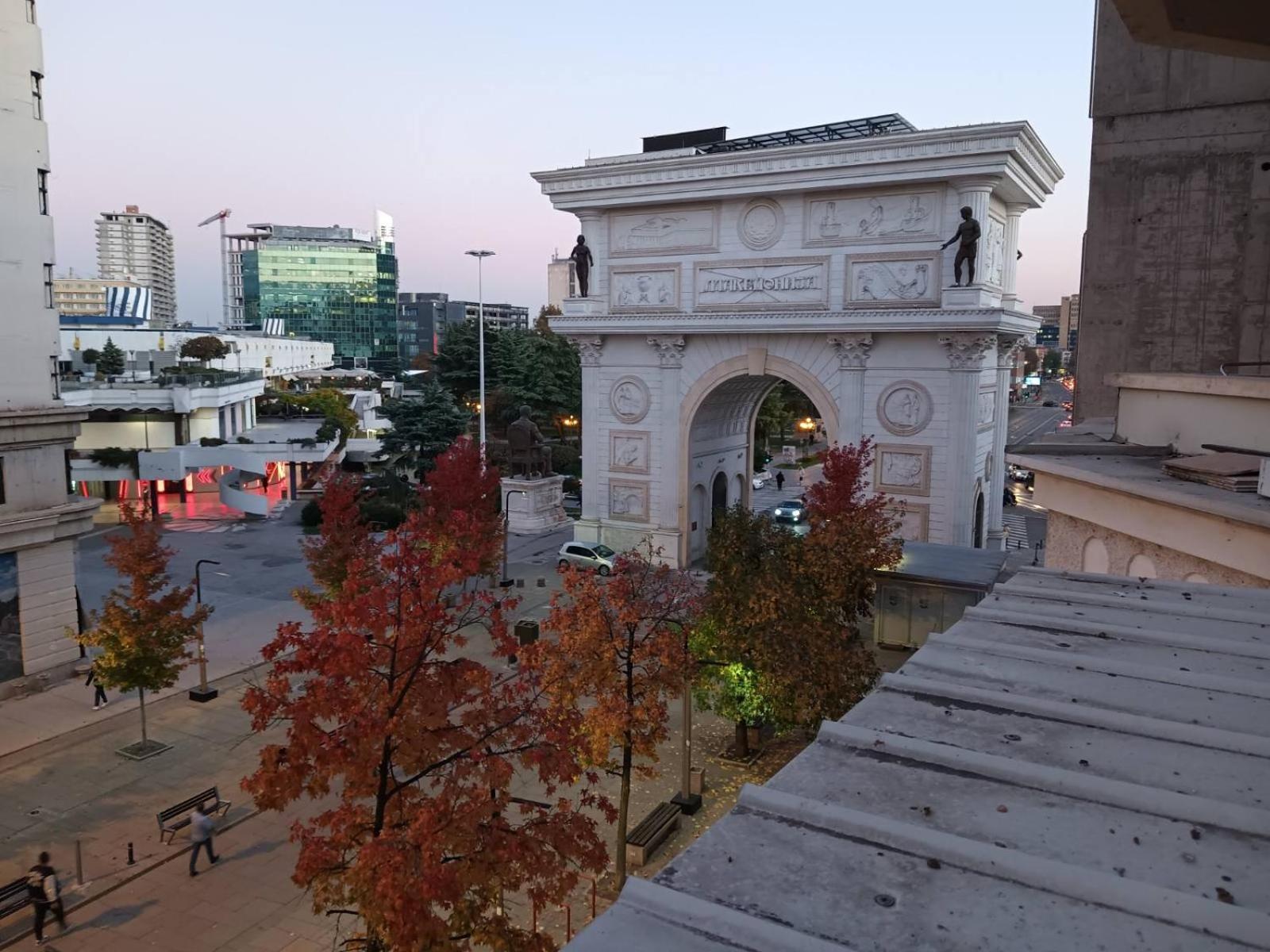 Premium Square Apartment Skopje Exterior photo